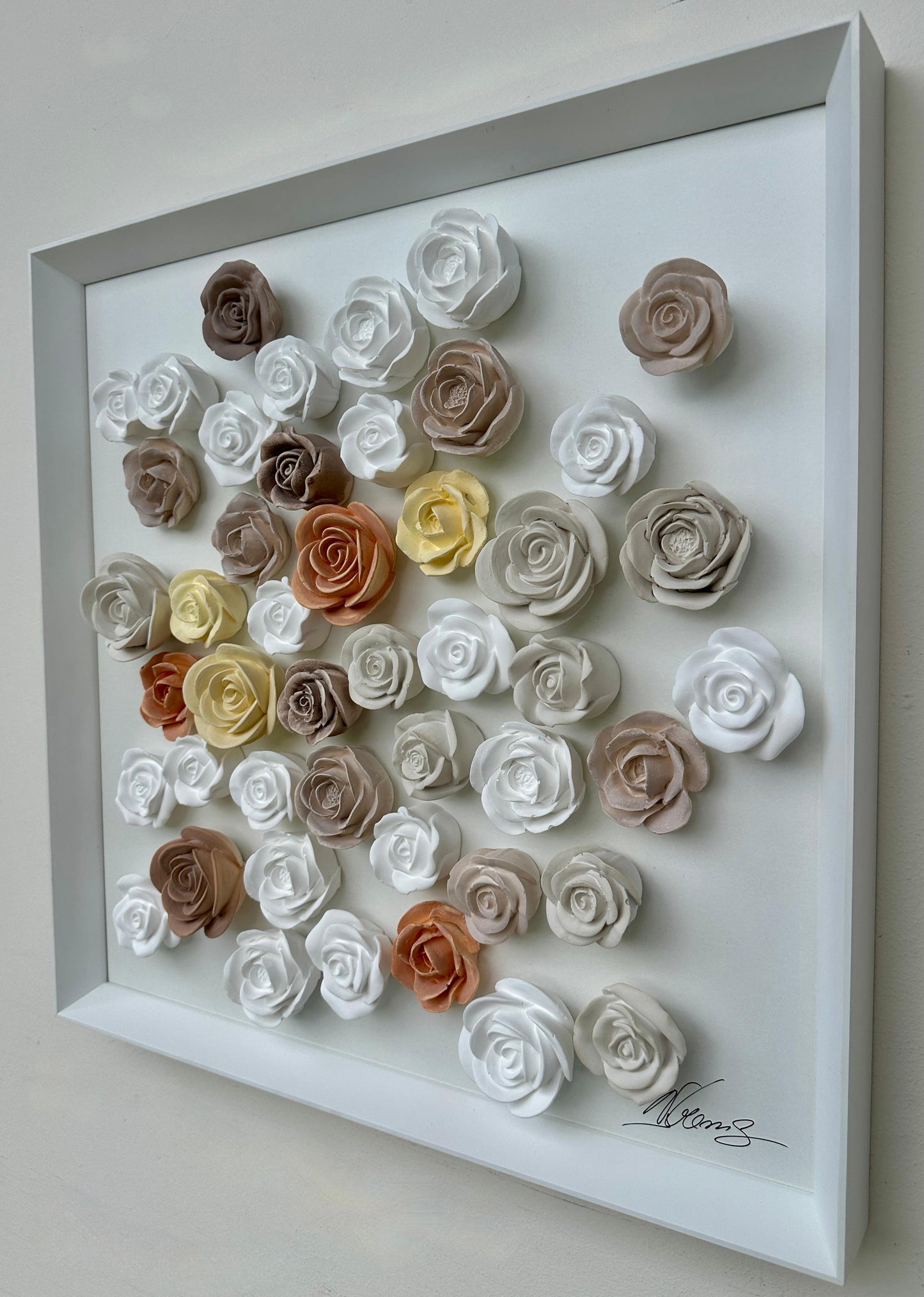 Quadro com Rosas em Gesso 50 × 50 cm - Ref. 49105