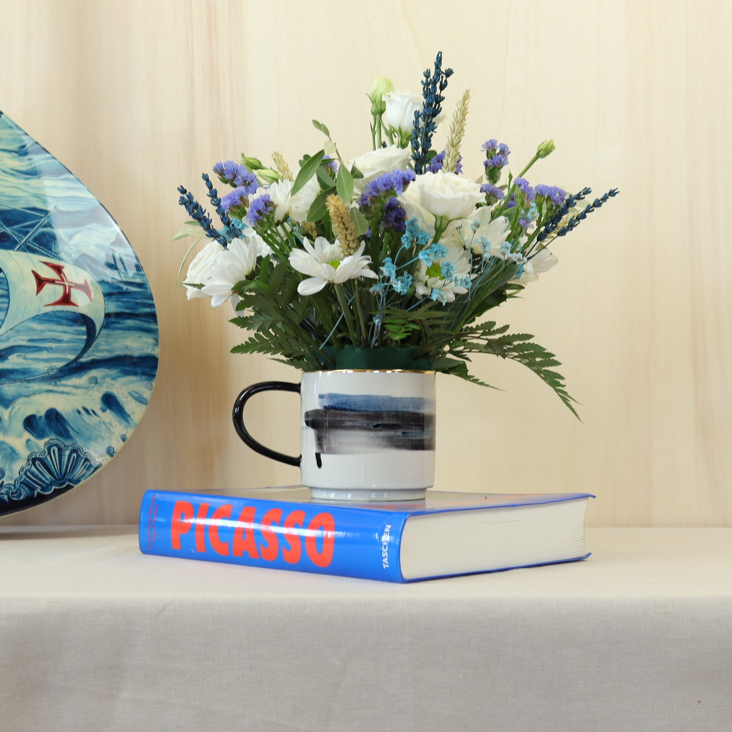 caneca abstrato preto 397