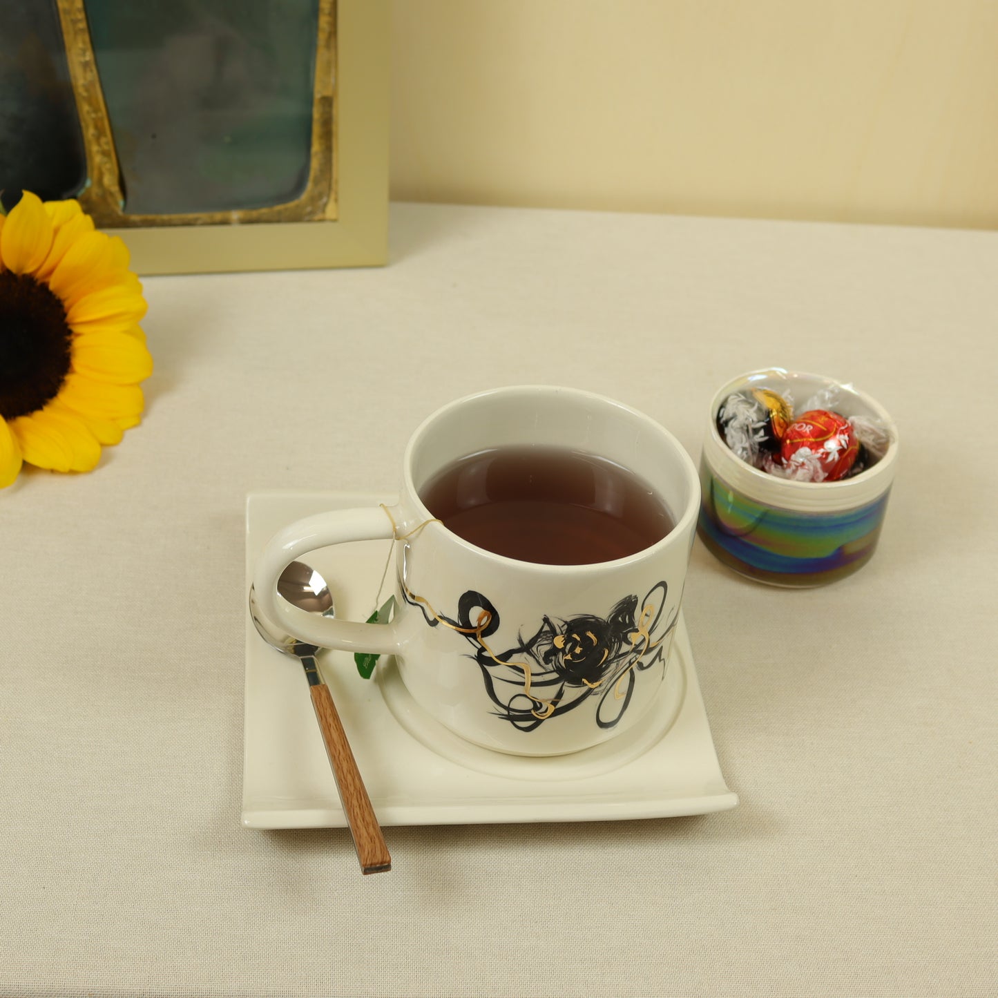 caneca abstrato preto 589