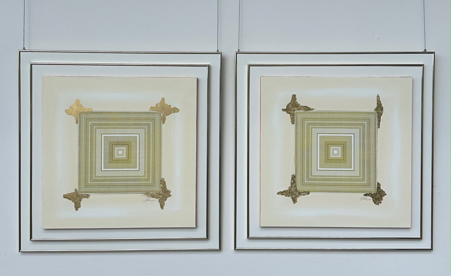 102 x 102 cm  Ref, 4595-4596