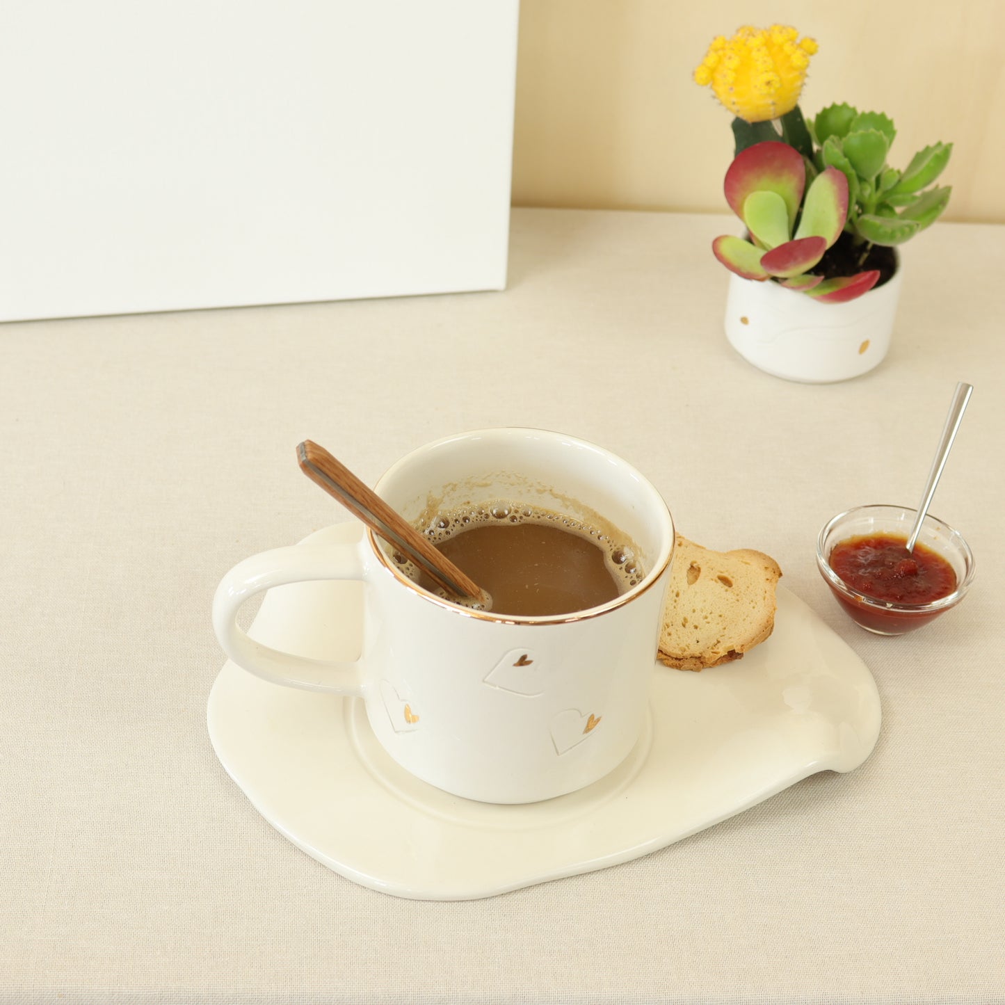 caneca corações 375