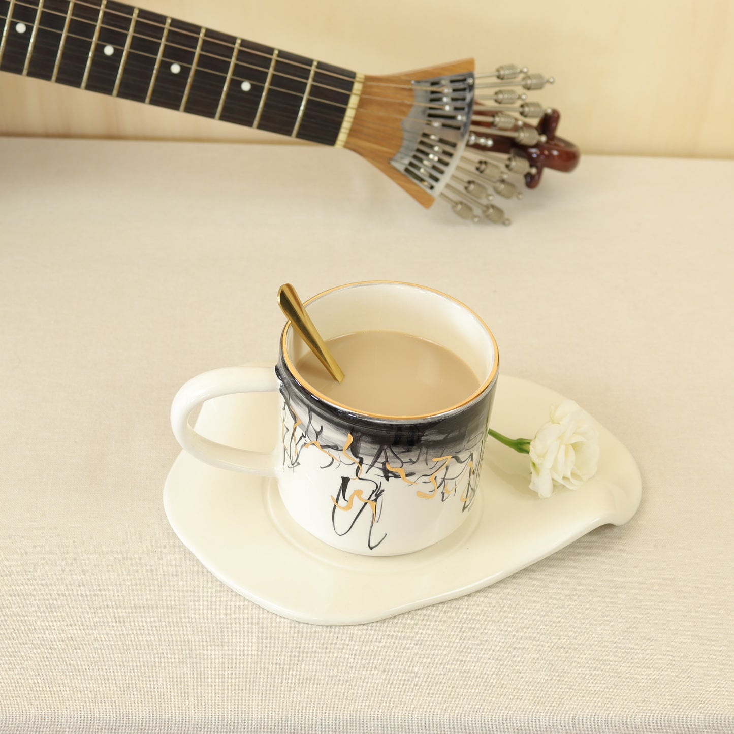 caneca abstrato preto 560