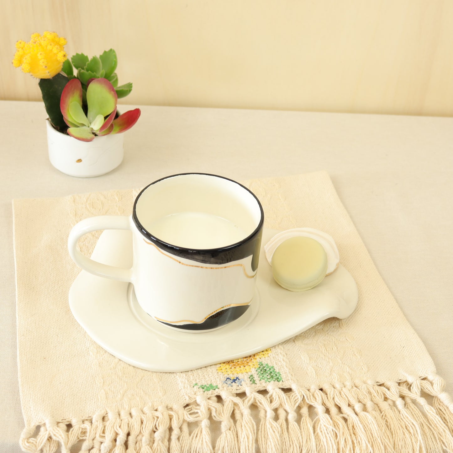 caneca abstrato preto 636