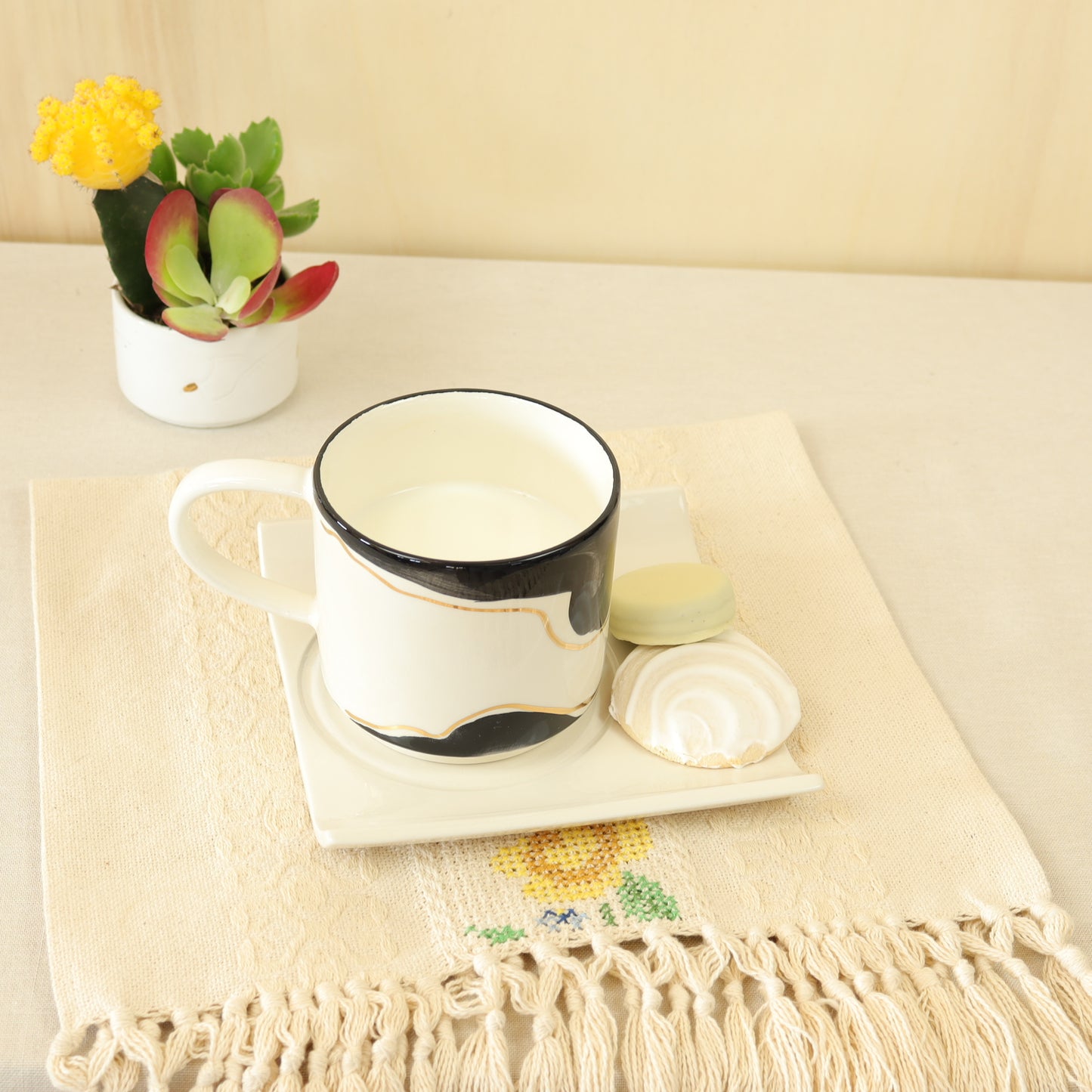 caneca abstrato preto 636