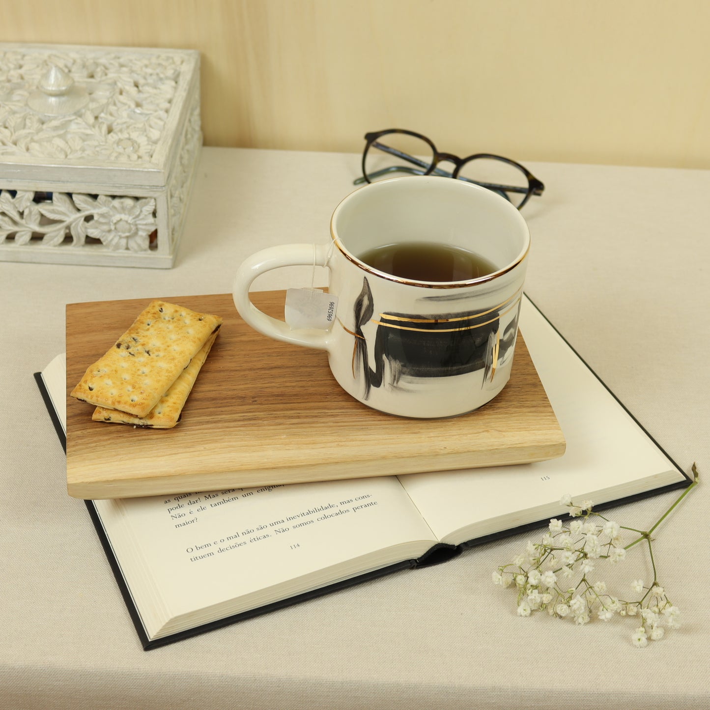 caneca abstrato preto 646