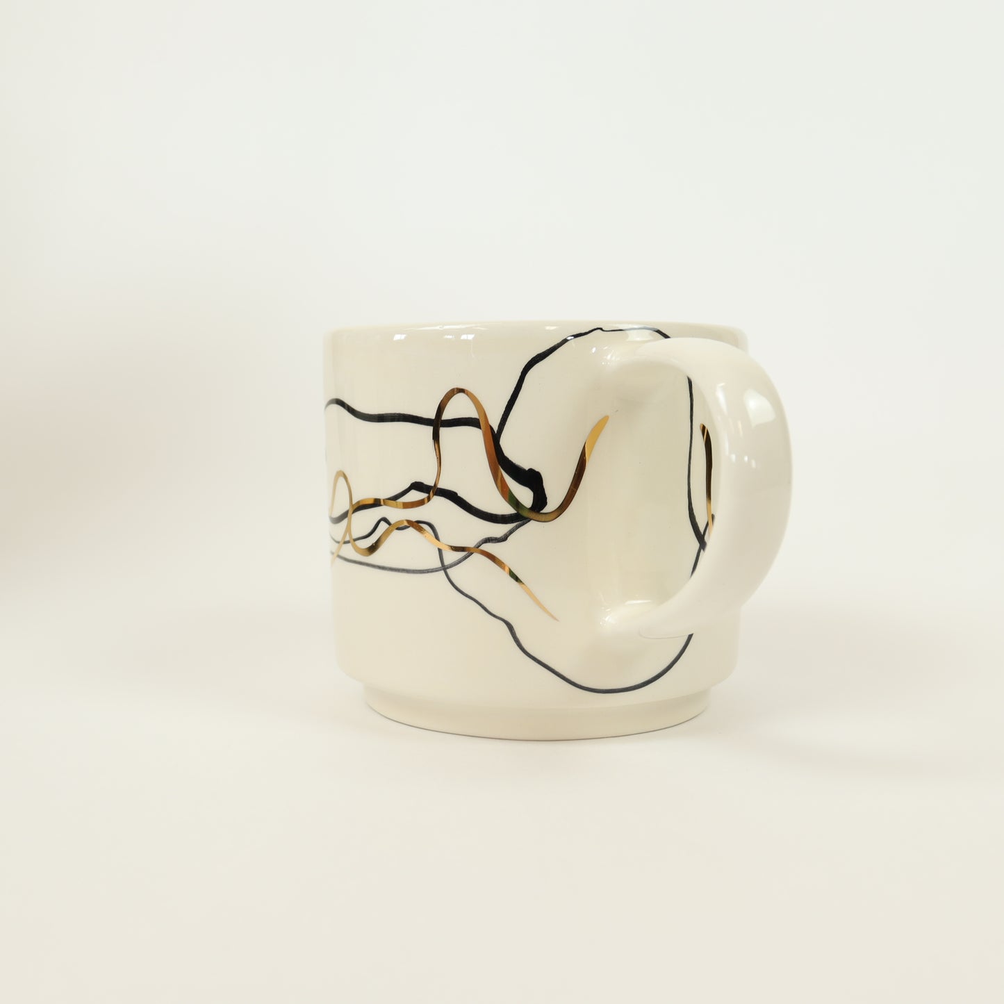 caneca abstrato preto 573