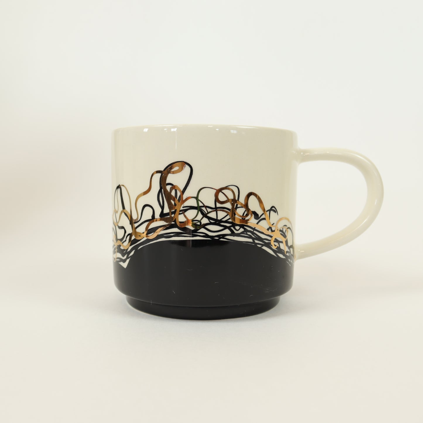 caneca abstrato preto 627