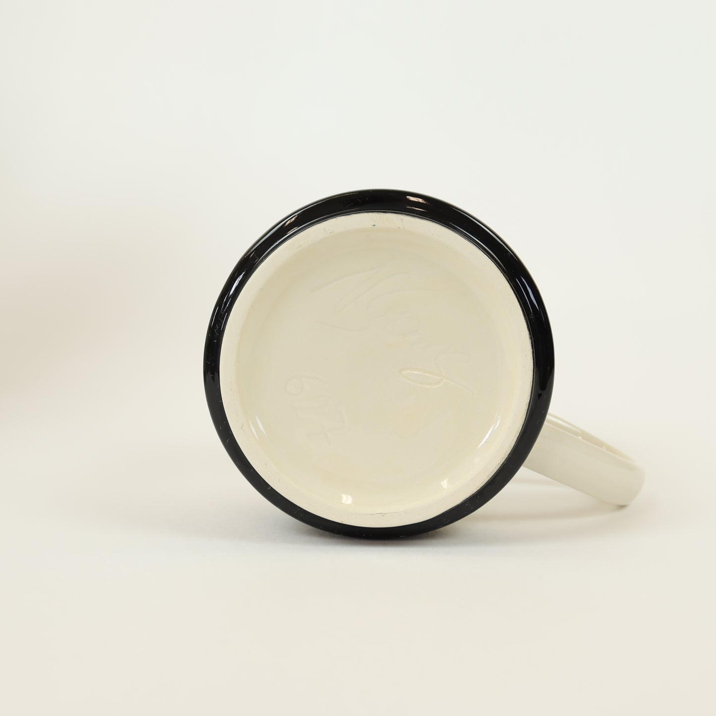 caneca abstrato preto 627