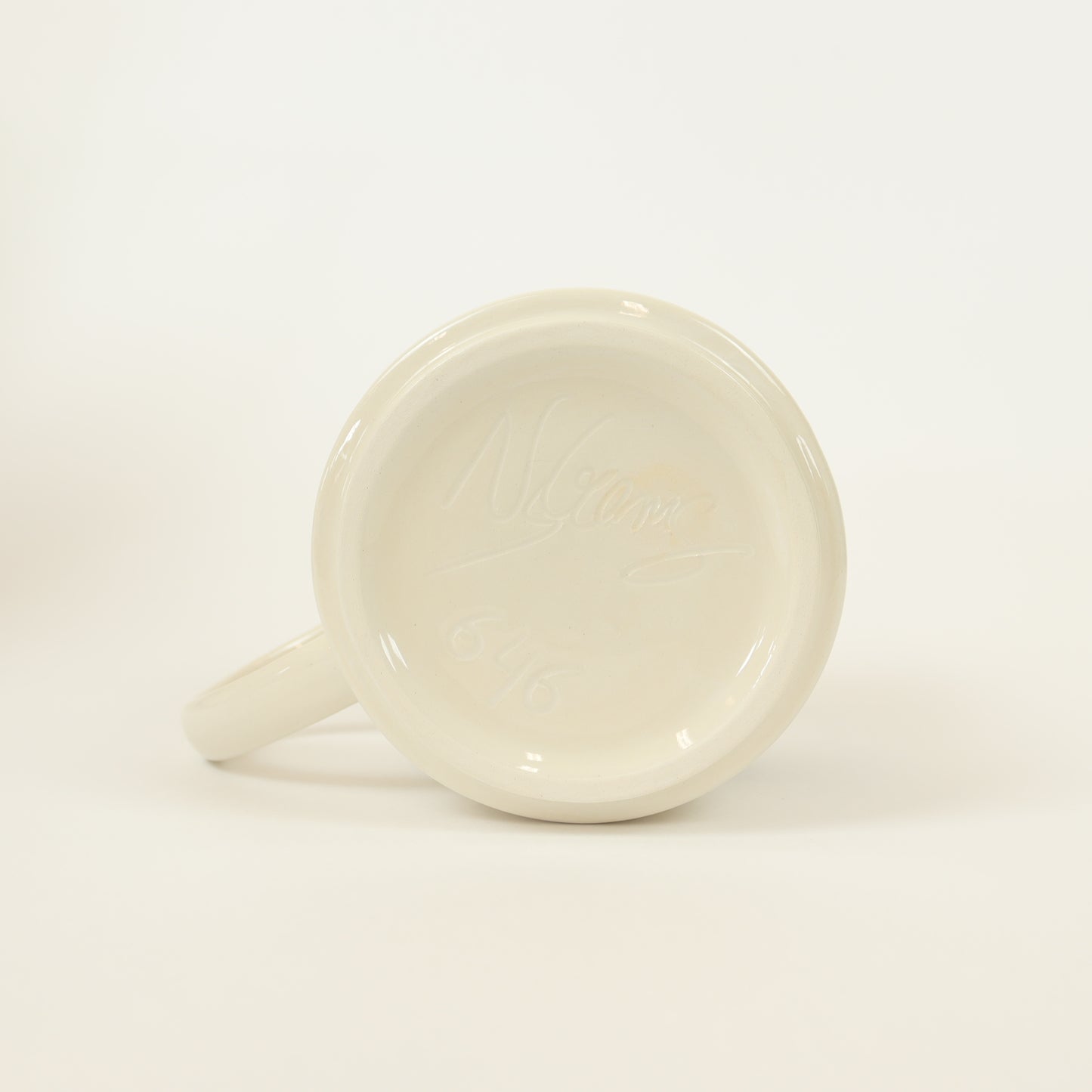 caneca abstrato preto 646