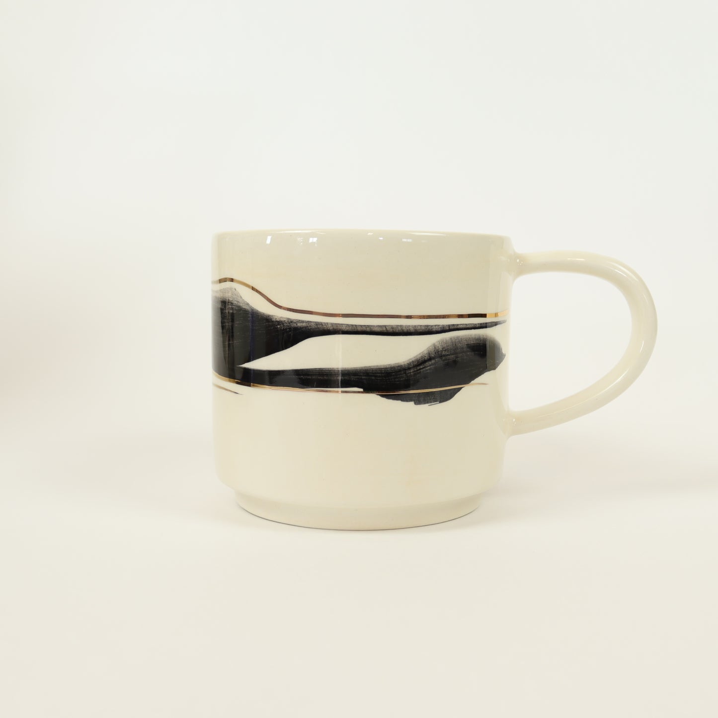 caneca abstrato preto 470