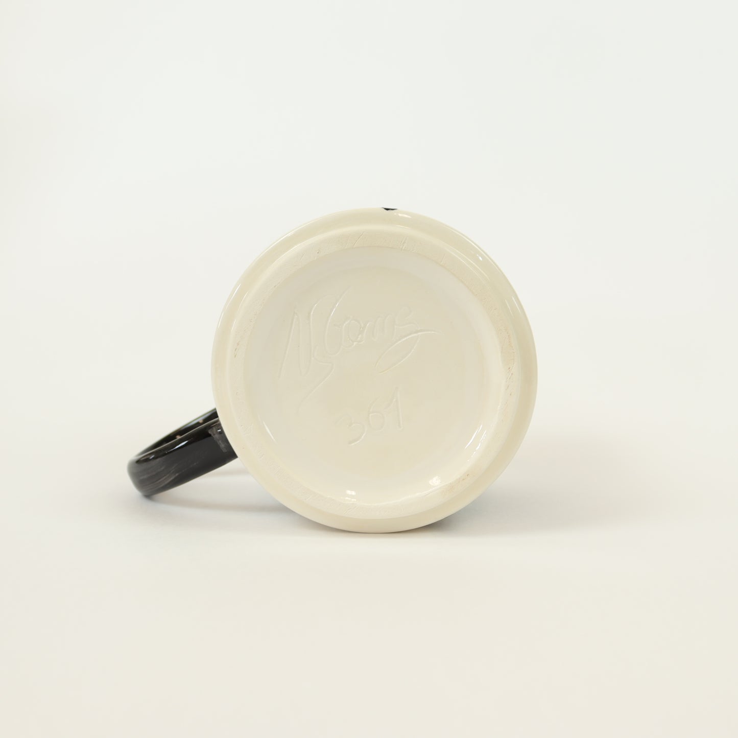 caneca abstrato preto 361