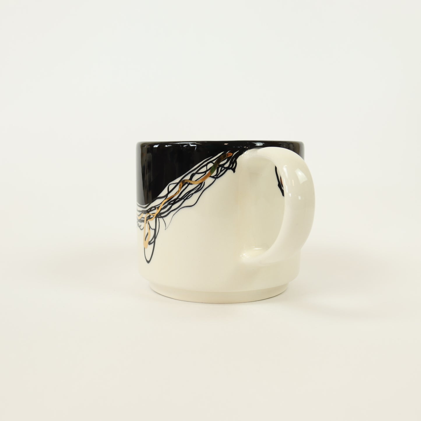 caneca abstrato preto 490