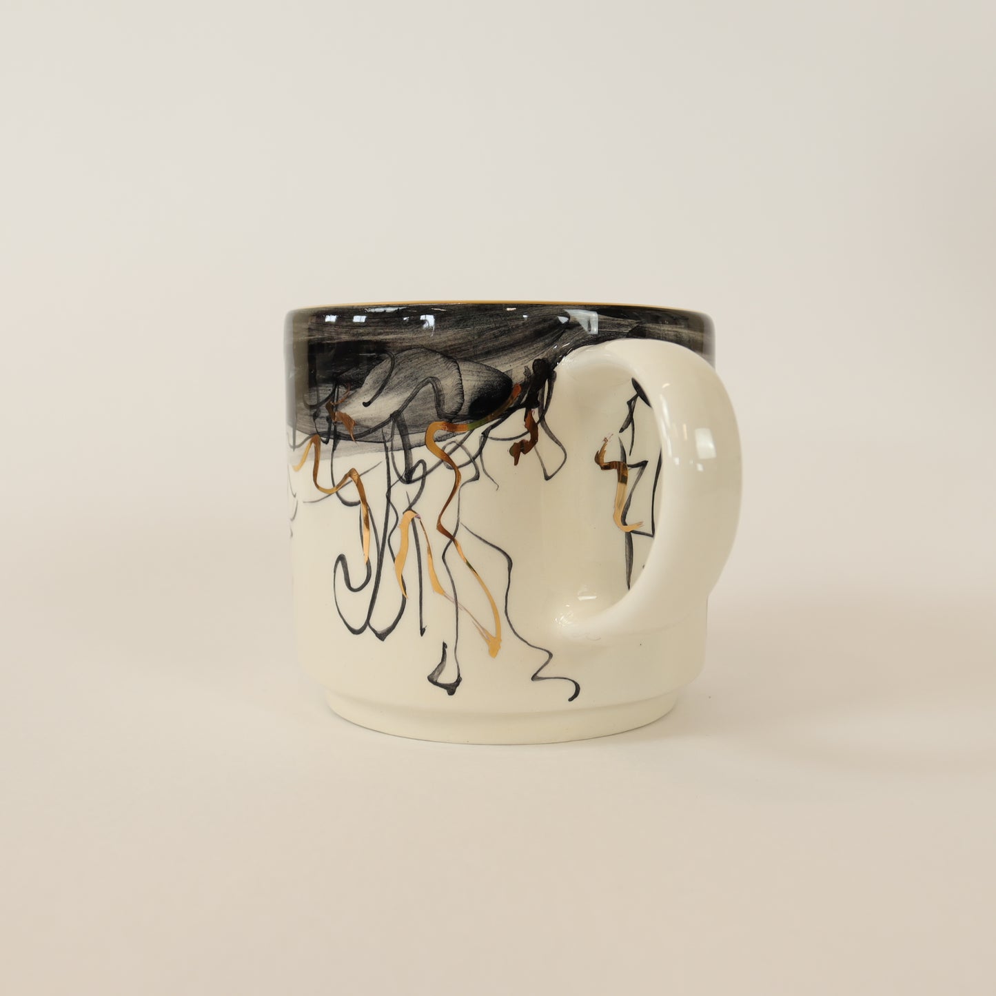 caneca abstrato preto 560