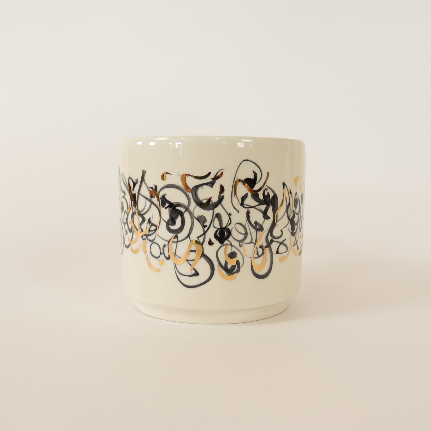 caneca abstrato preto 547