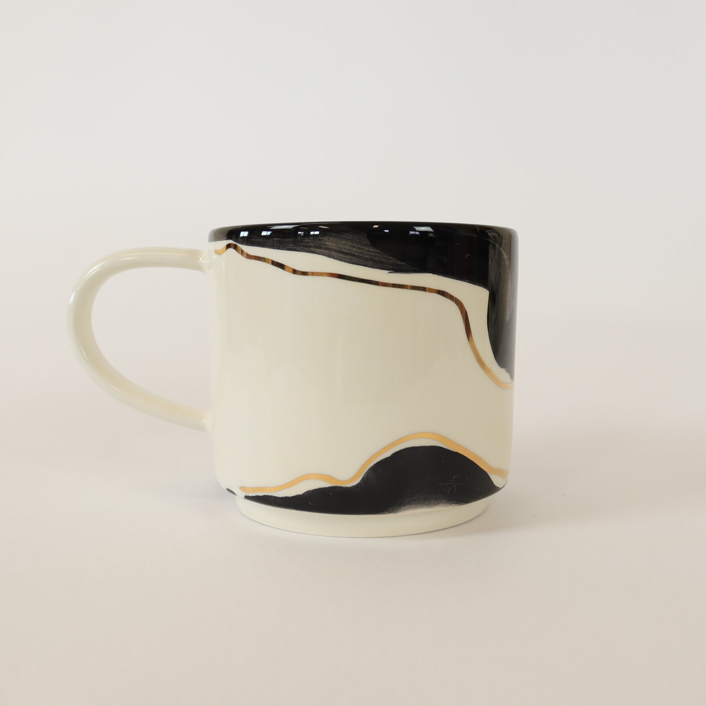 caneca abstrato preto 636