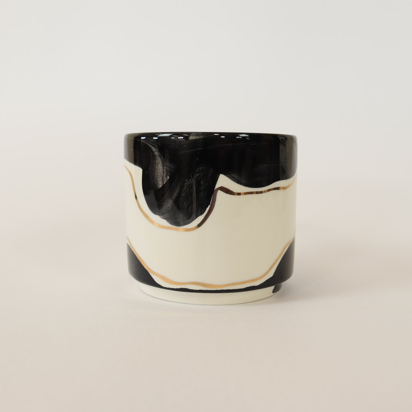 caneca abstrato preto 636