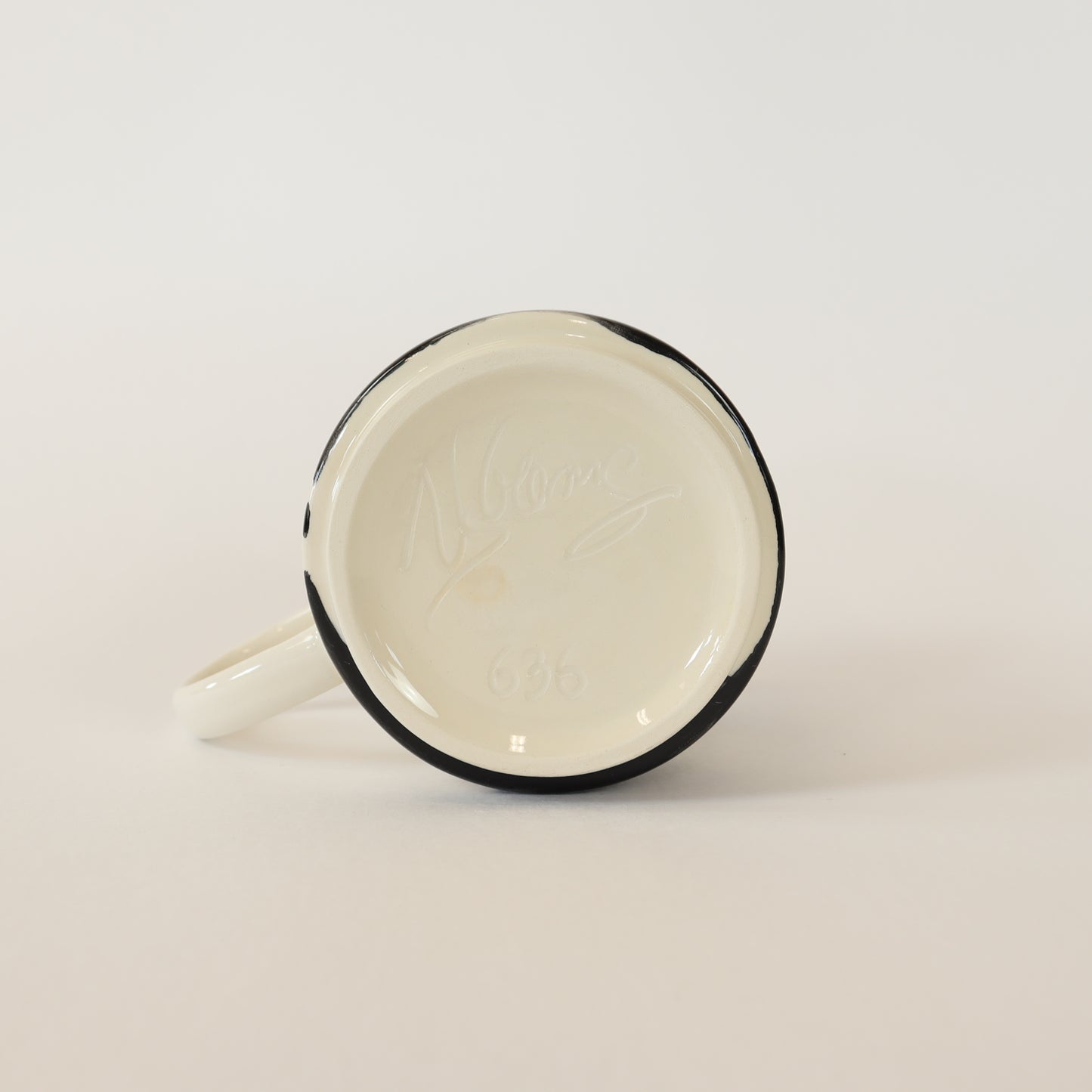 caneca abstrato preto 636