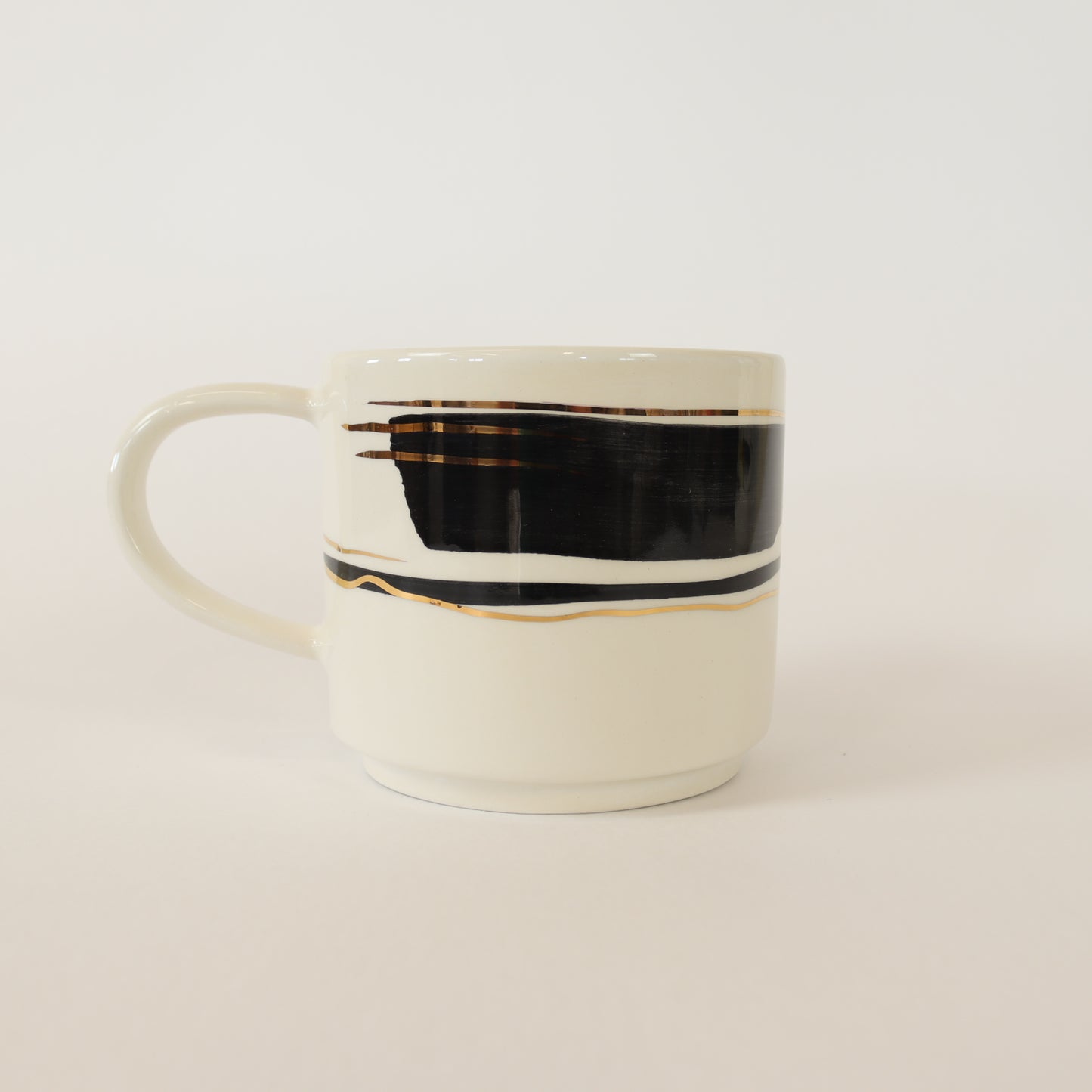 caneca abstrato preto 568