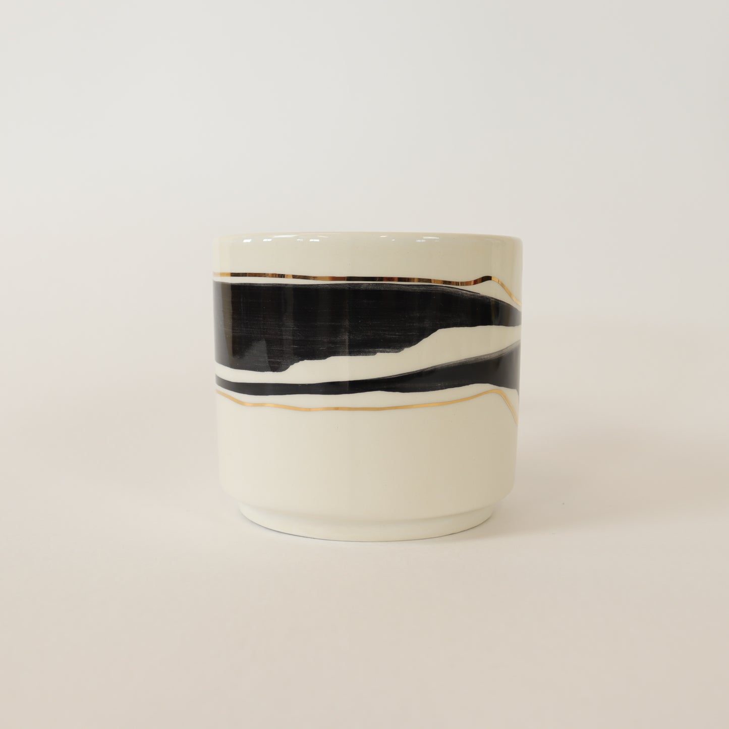 caneca abstrato preto 568