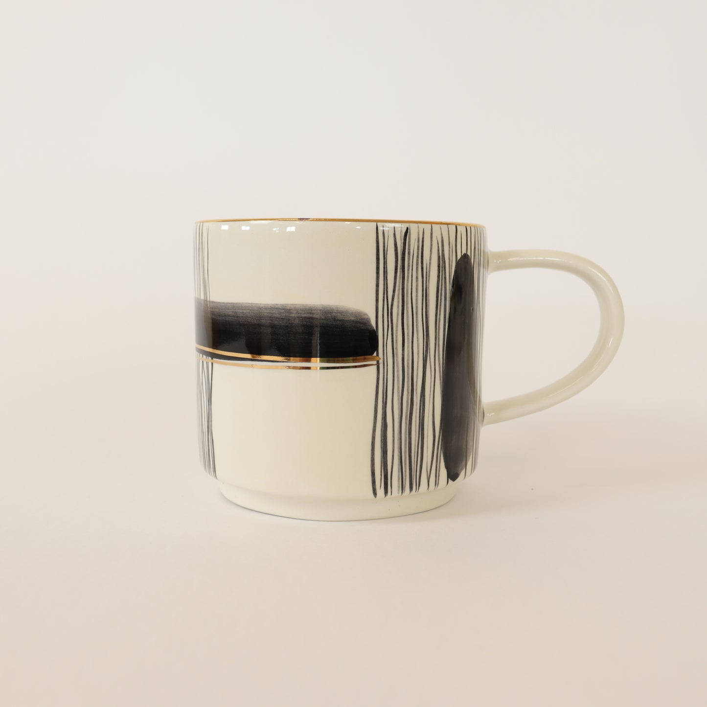 caneca abstrato preto 595