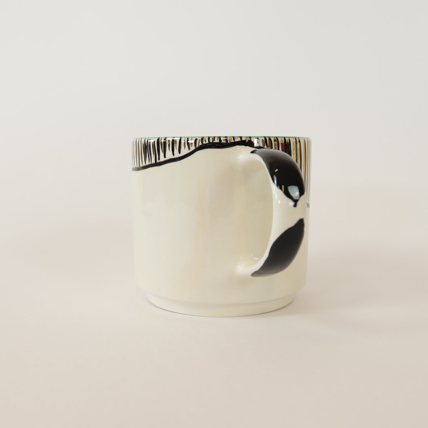 caneca abstrato preto 632