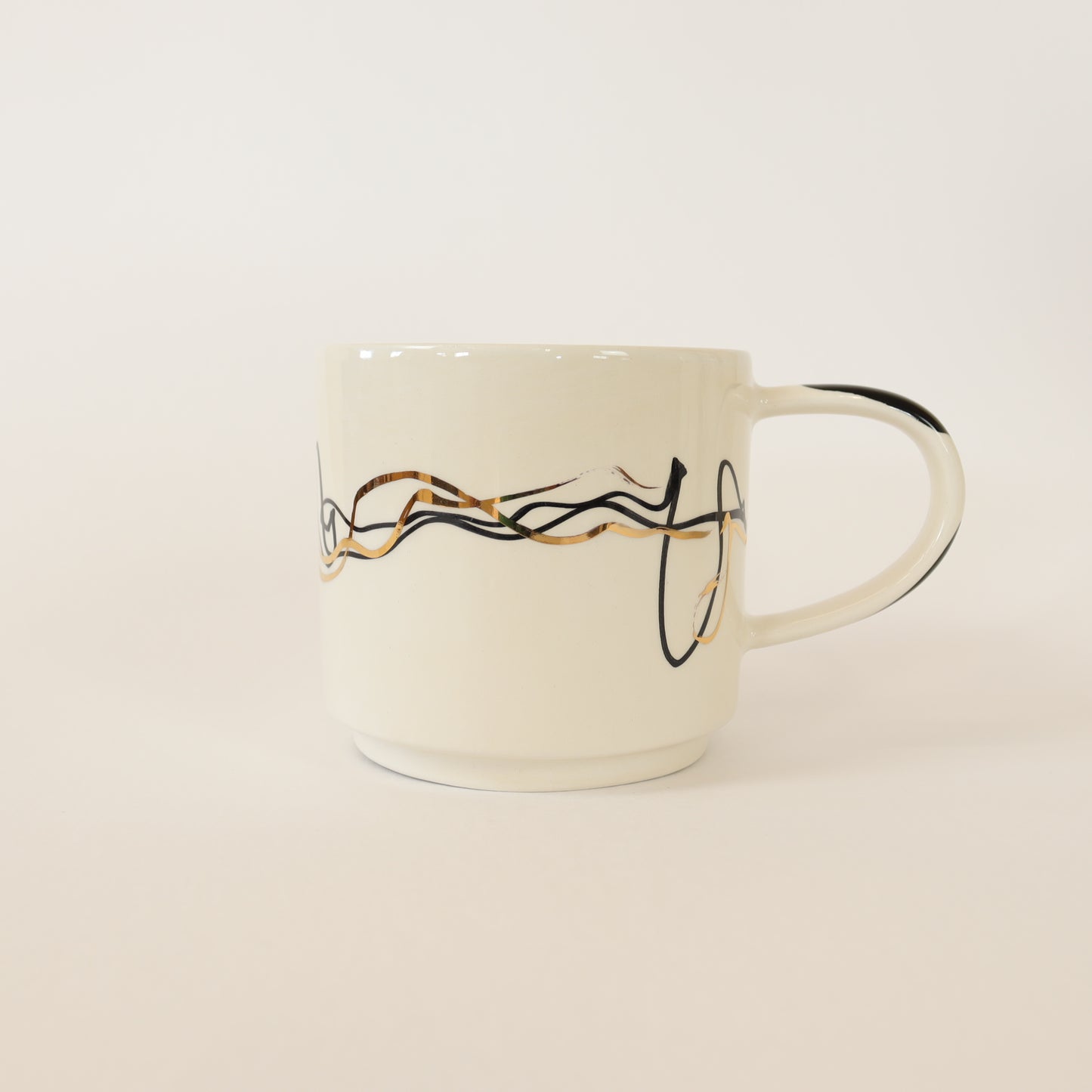 caneca abstrato preto 593