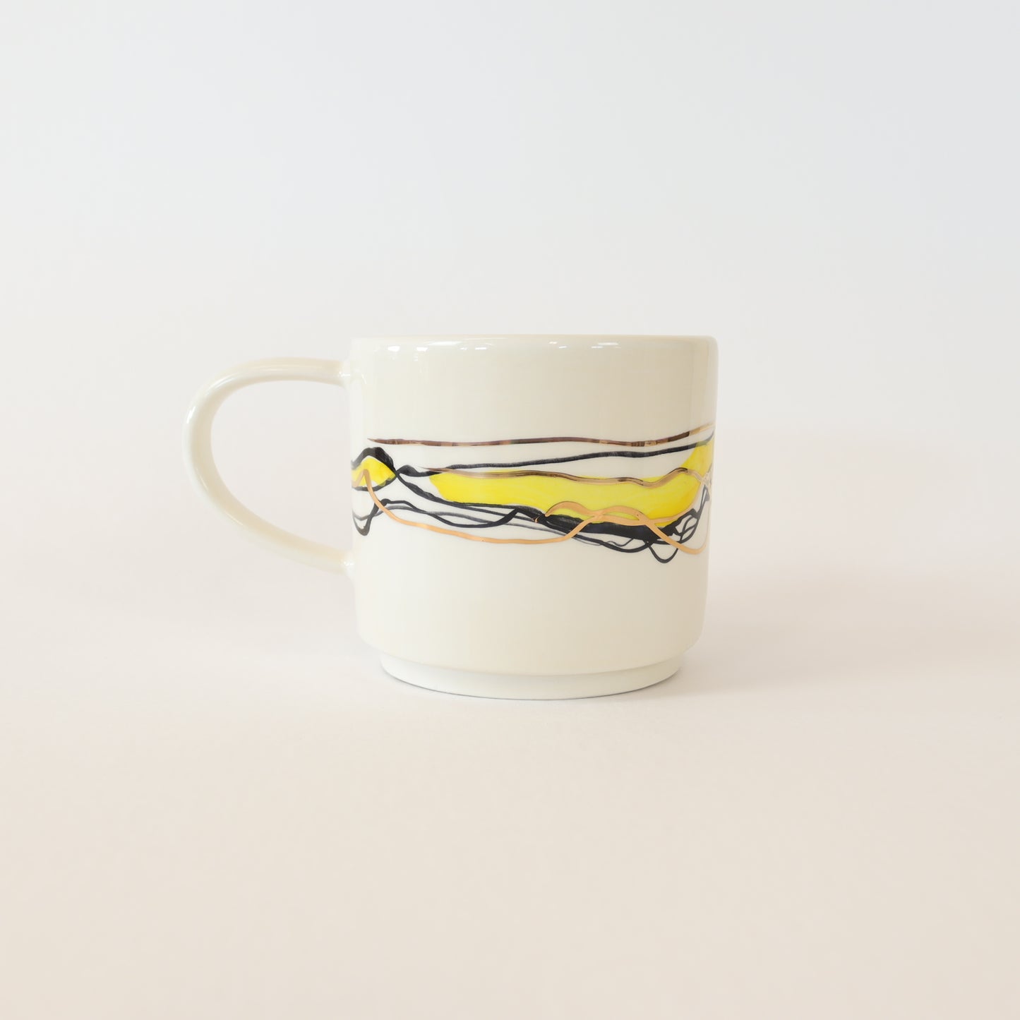 caneca amarela 572
