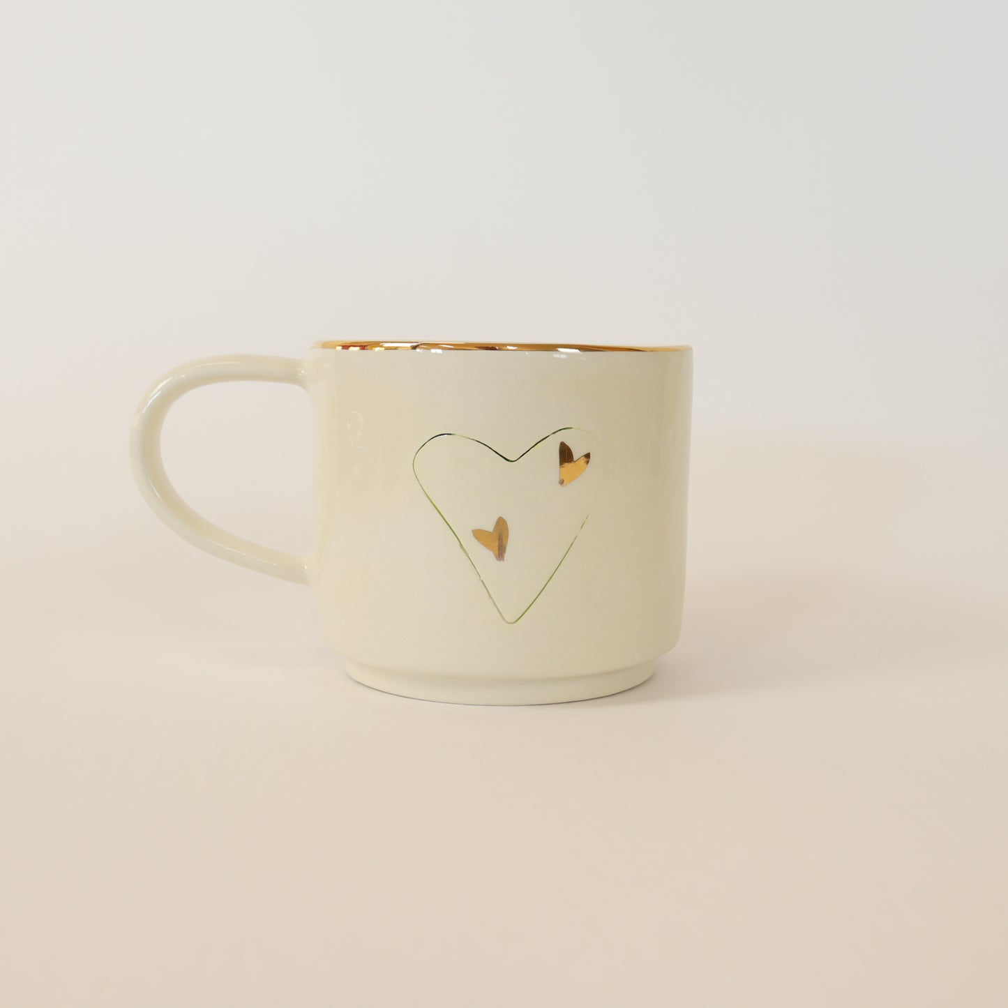 caneca corações 440