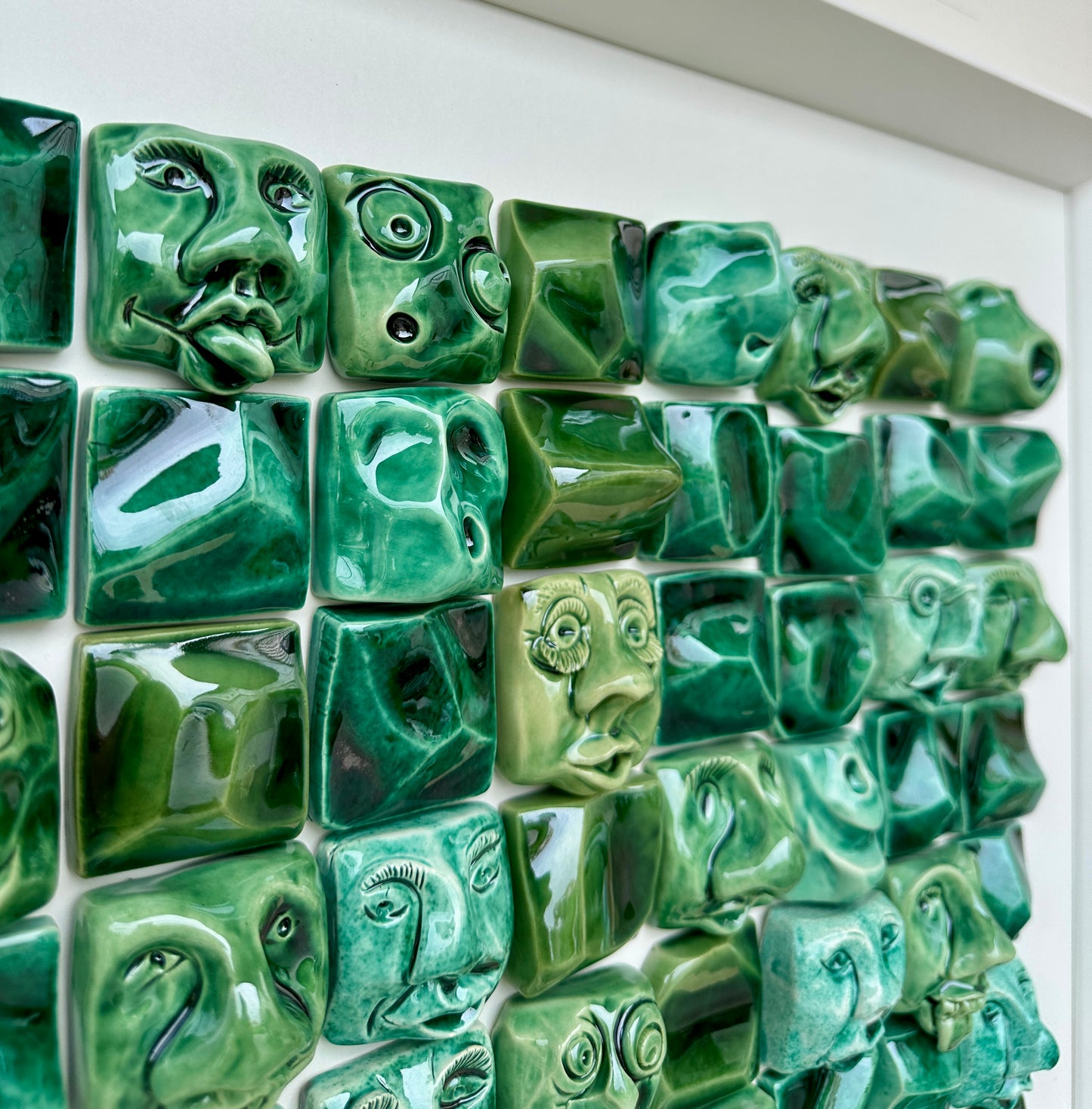 Rostos 50 x 50 cm - Verde Caldas - Ref. 49122