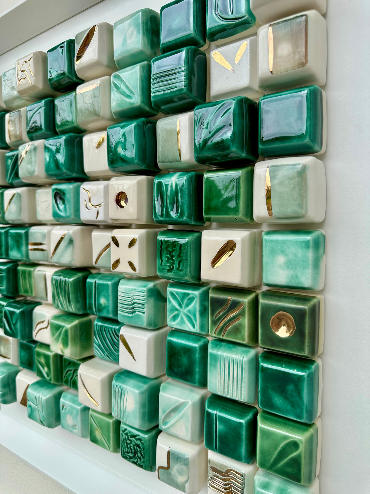 Mosaico 3D — Verde & Ouro | 50 × 50 cm - Ref. 49118