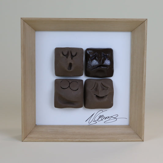 Quadro de Cerâmica Artesanal | 4 Rostos