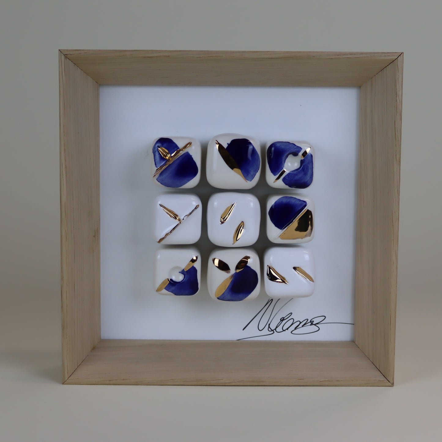 Quadro de Cerâmica "Cubos de Ouro" | Ouro Genuíno 24K |