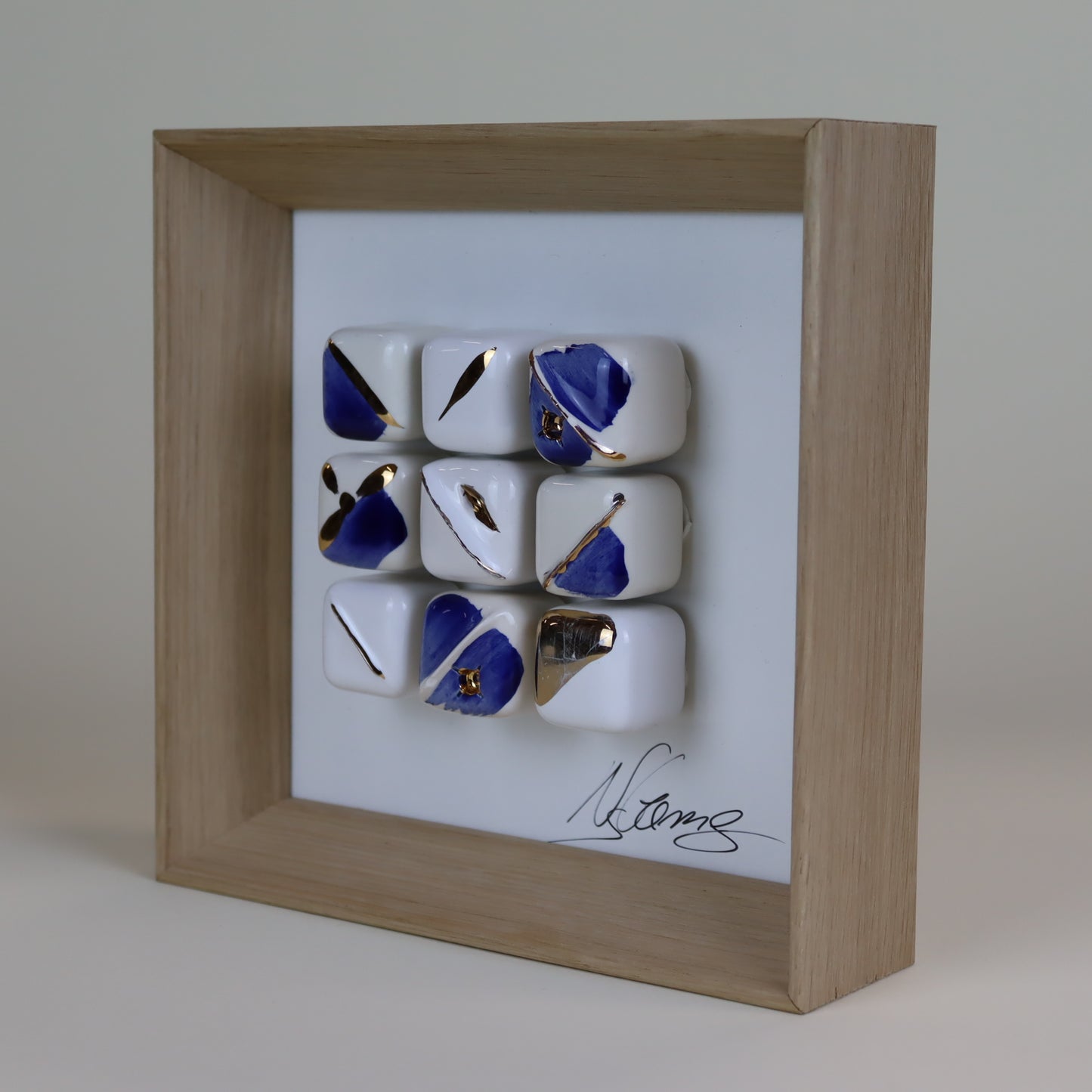 Quadro de Cerâmica "Cubos de Ouro" | Ouro Genuíno 24K |