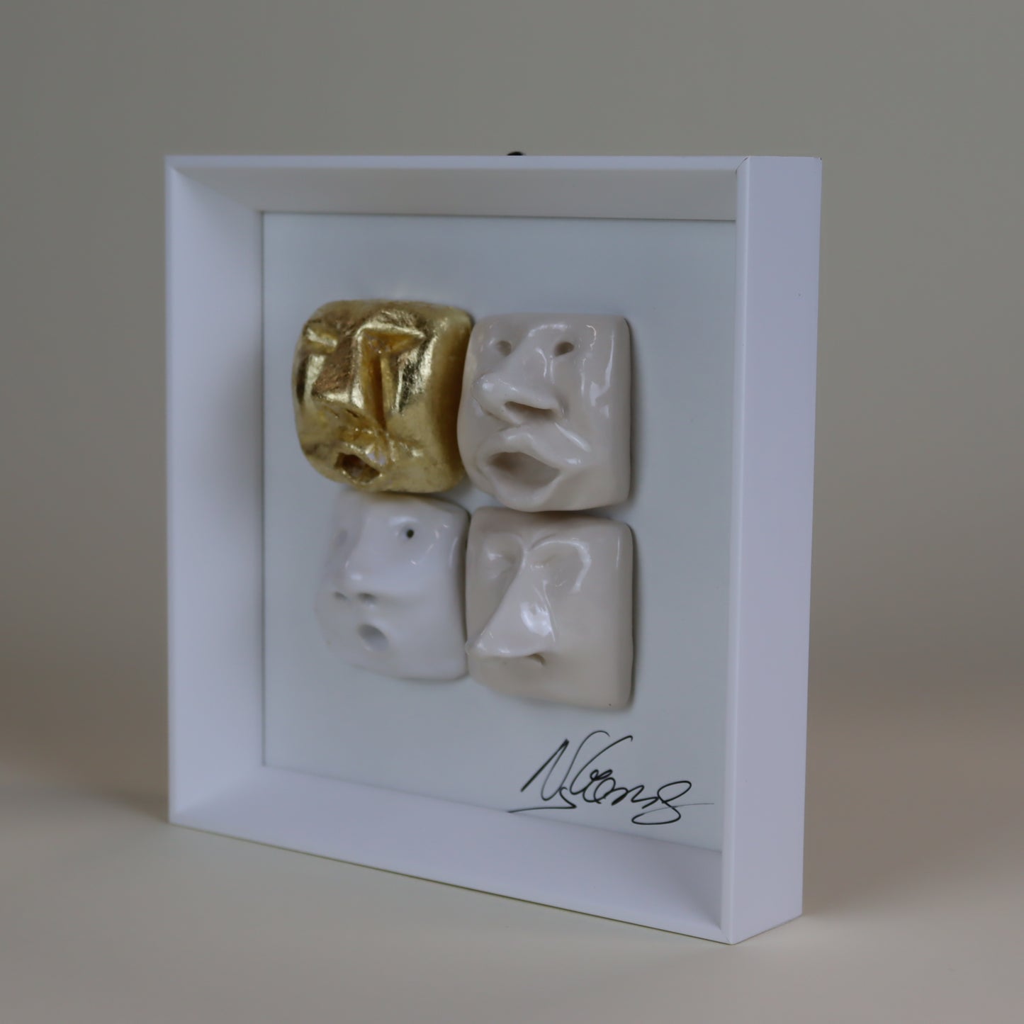 Quadro de Cerâmica Artesanal | 4 Rostos | Folha de Ouro