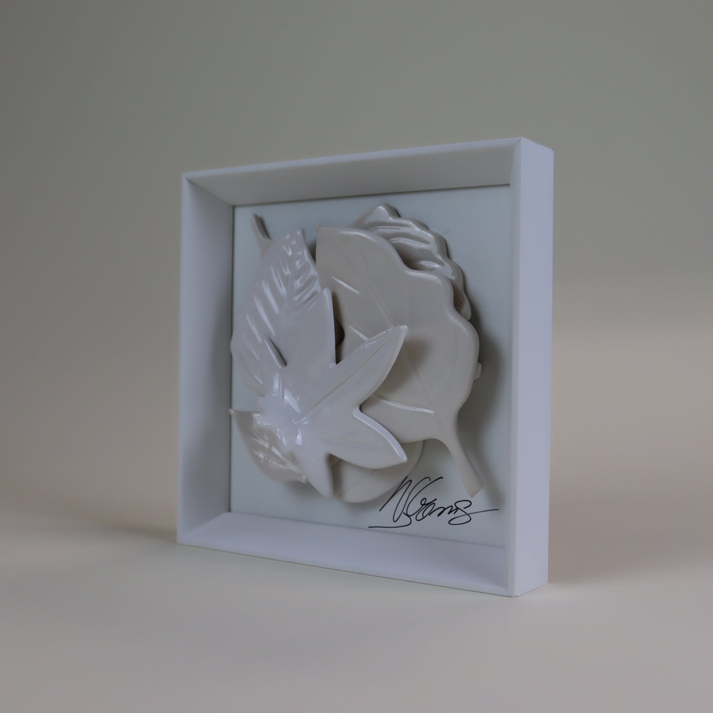 Quadro com Cerâmica Artesanal | Pétalas