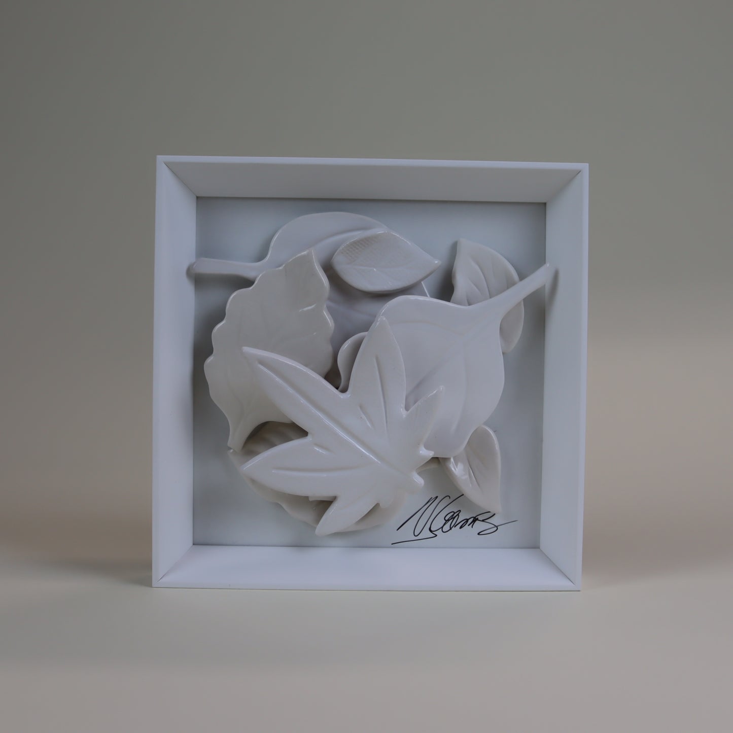 Quadro com Cerâmica Artesanal | Pétalas