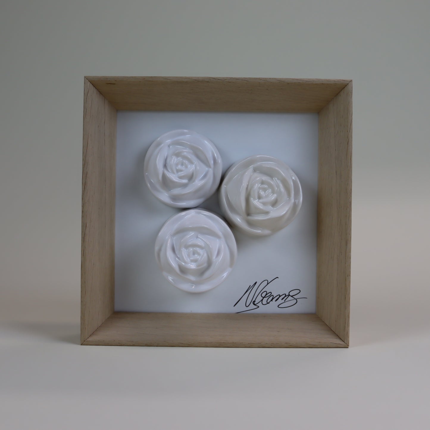 Quadro com Flores de Cerâmica Artesanal