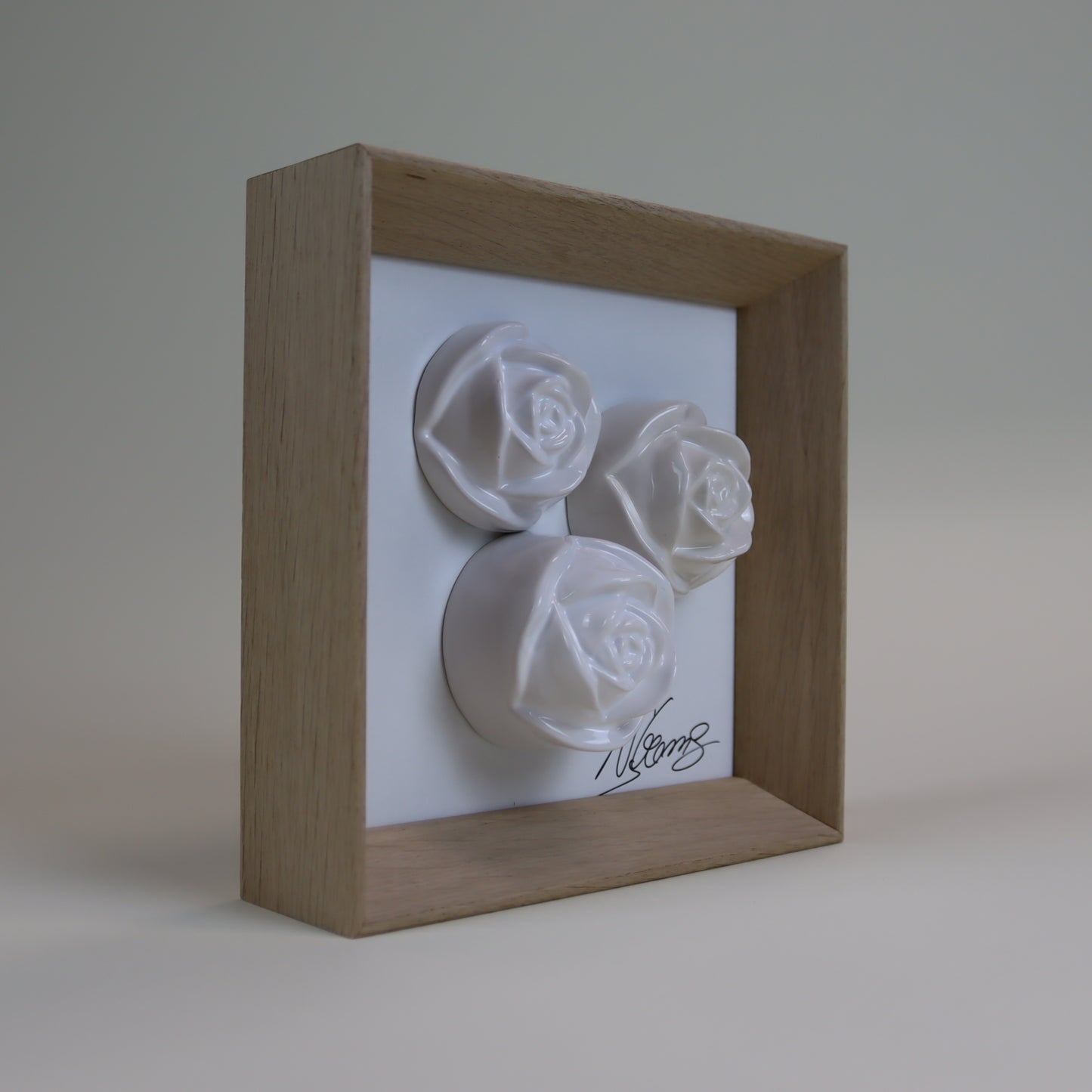 Quadro com Flores de Cerâmica Artesanal