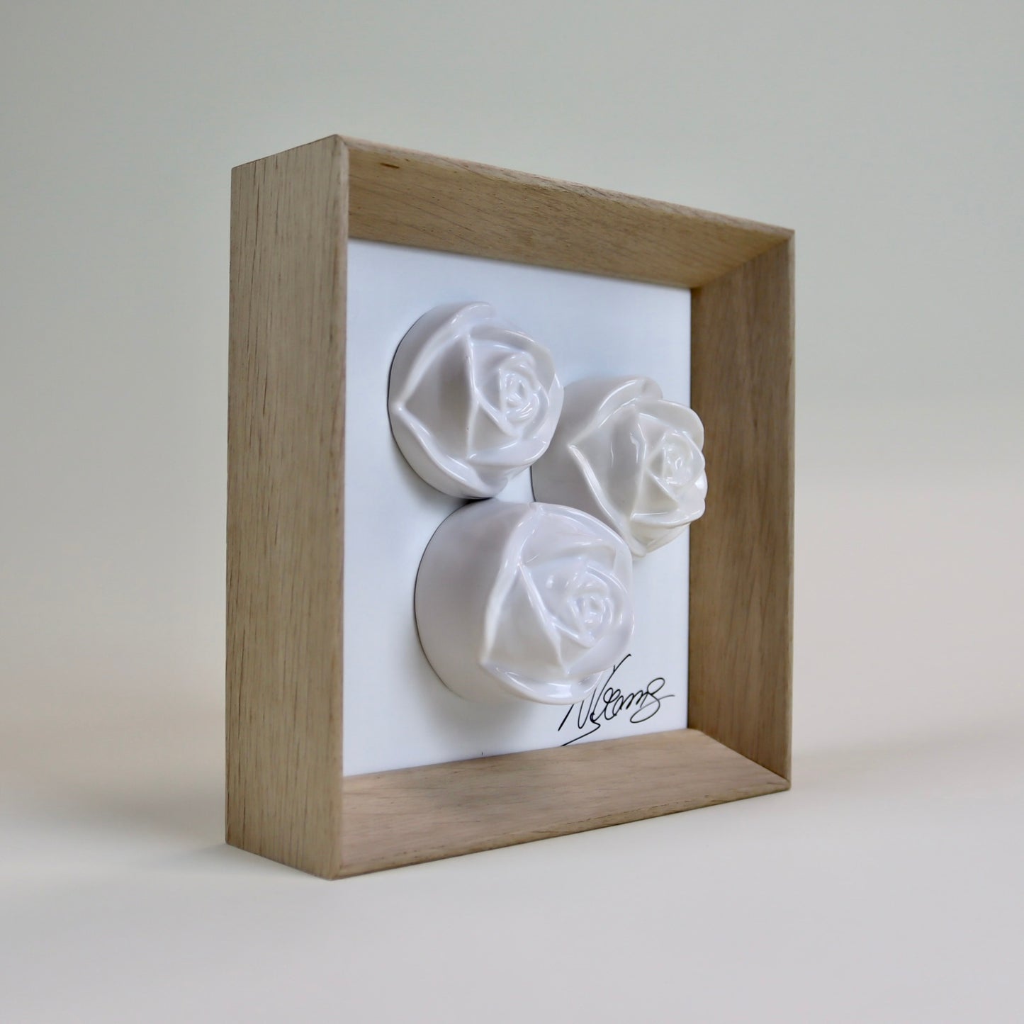 Quadro com Flores de Cerâmica Artesanal