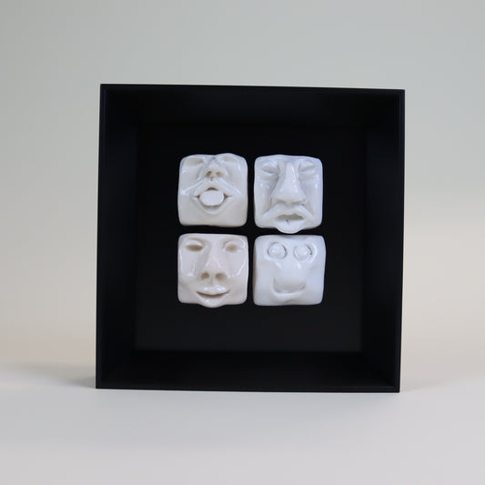 Quadro de Cerâmica Artesanal | 4 Rostos