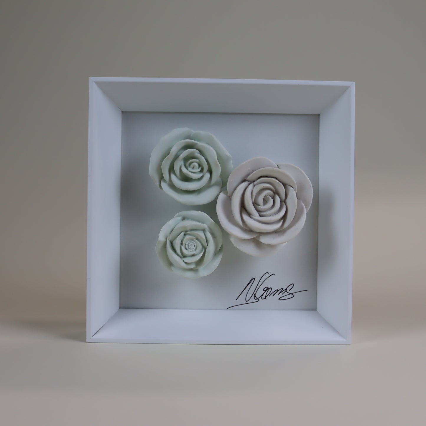 Quadro com Cerâmica Artesanal | Rosas