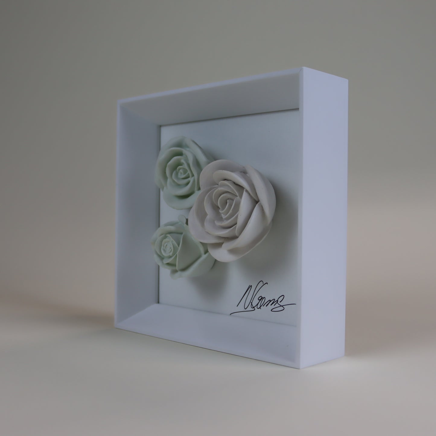 Quadro com Cerâmica Artesanal | Rosas