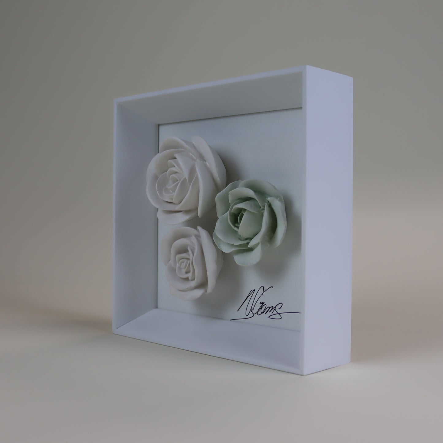 Quadro com Cerâmica Artesanal | Rosas