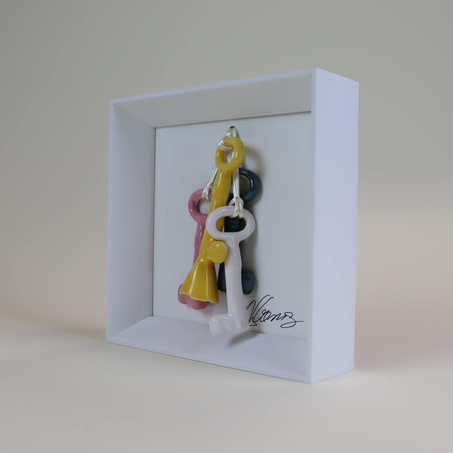 Quadro com Cerâmica Artesanal | Chaves