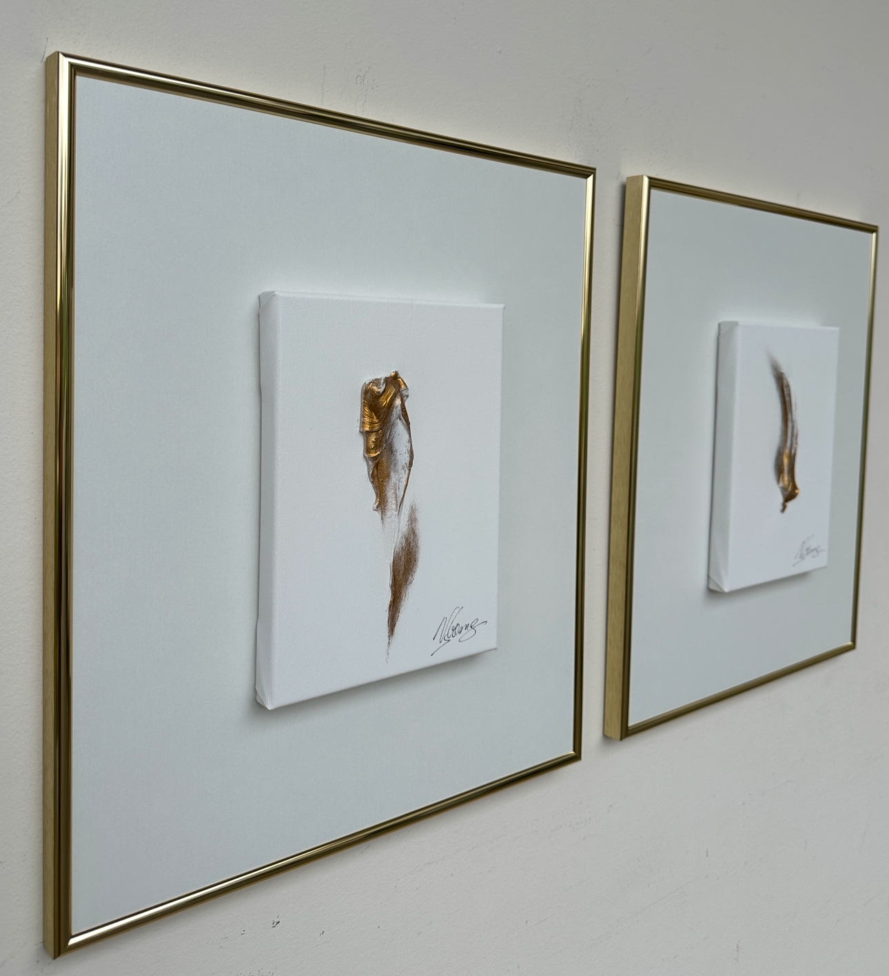 42 x 36  cm  Ref. 4810 215-4810216