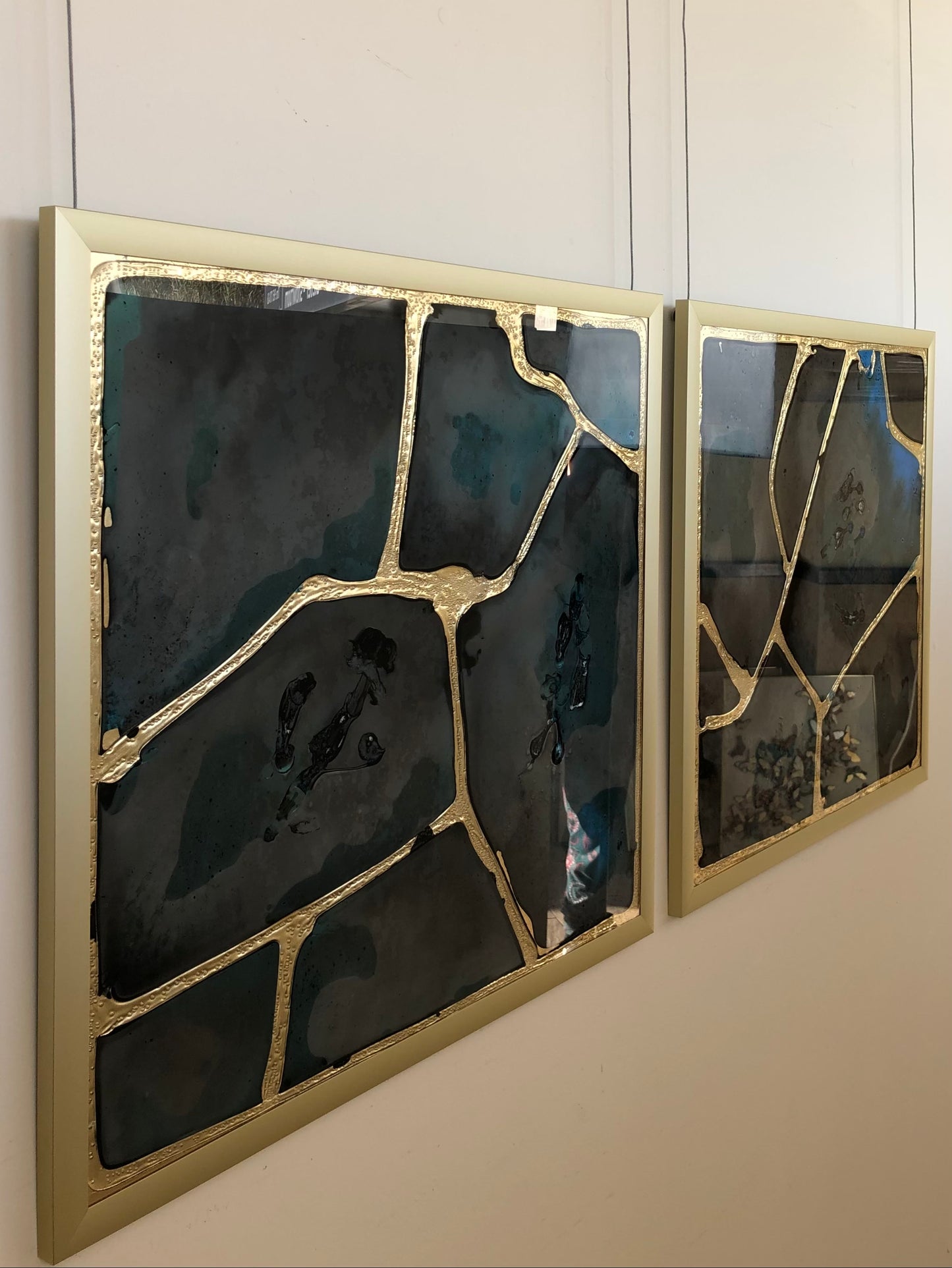 64 x 60 cm  Ref. 48305-48306