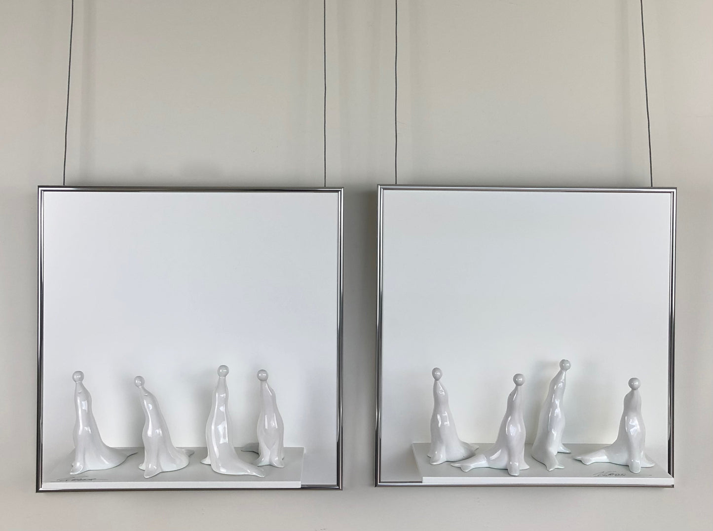 42 x 42 cm  Ref. 48400-48401