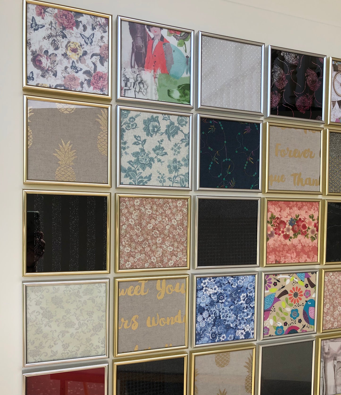 133 x 133 cm  Ref.4617